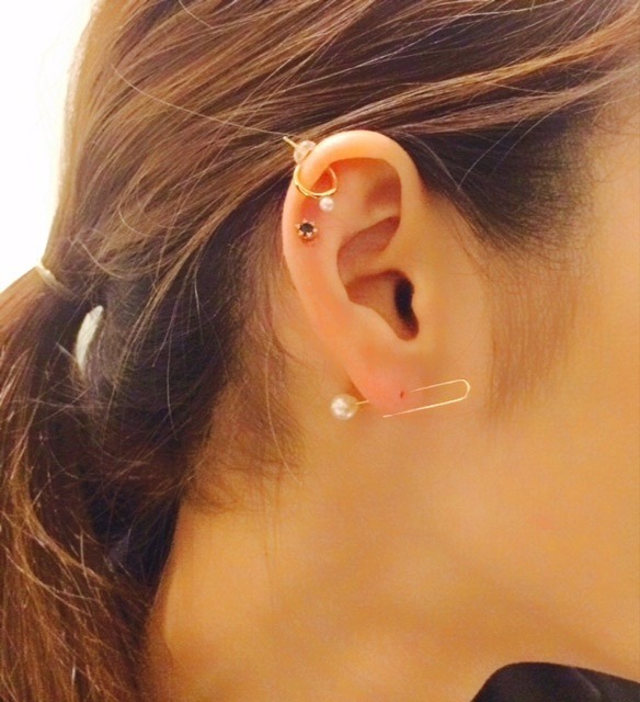 安全ピン×パールの個性派ピアス！: e.m. ISETAN SHINJUKU 1F