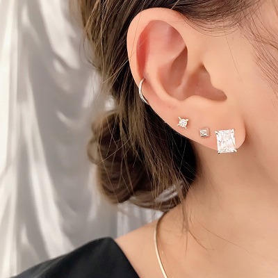ジルコニアピアス✧: e.m. ISETAN SHINJUKU 2F