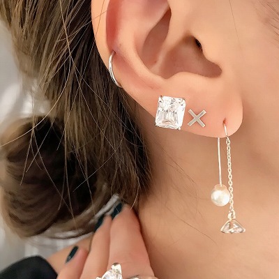 ジルコニアピアス✧: e.m. ISETAN SHINJUKU 2F