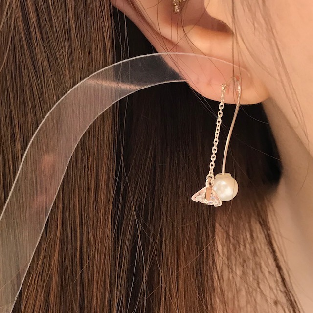 シルバーのパールピアス: e.m.PICTURESQUE