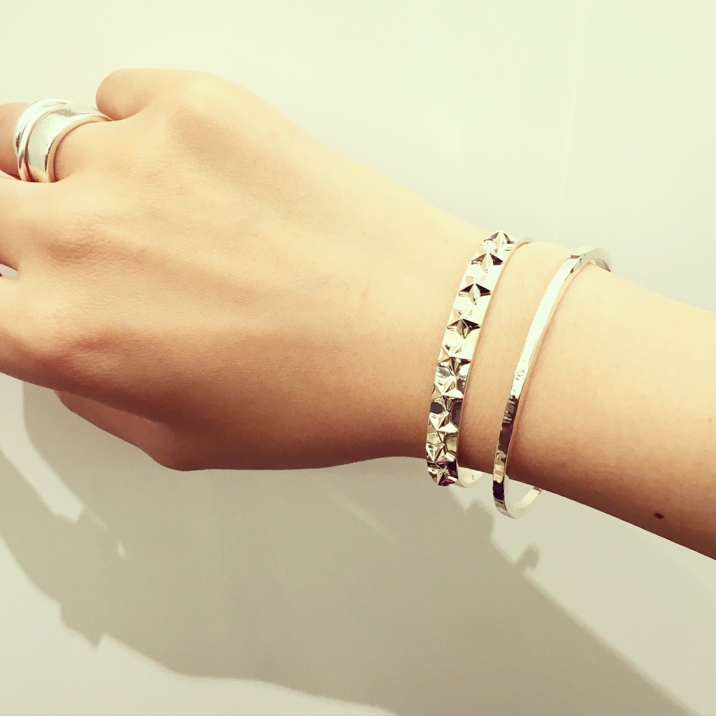 e.m. シルバースタッズバングル SPB-AB08 バングル(SPB-AB08)