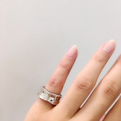 e.m.の代表的なジルコニアの並ぶリング: e.m. YOKOHAMA